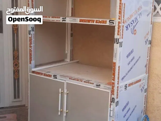 عارضه مترين ونص ارتفاع في 93وجه عمق ستين
