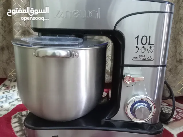 عجانة ماركة نوال كبيرة 10 لتر مع كامل ملحقاتها مستخدمة قليل جدا السعر 150 الف قفل