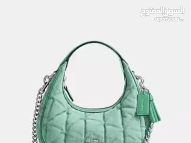 يوجد جميع ألوان والسعر خيالي وفي توصيل