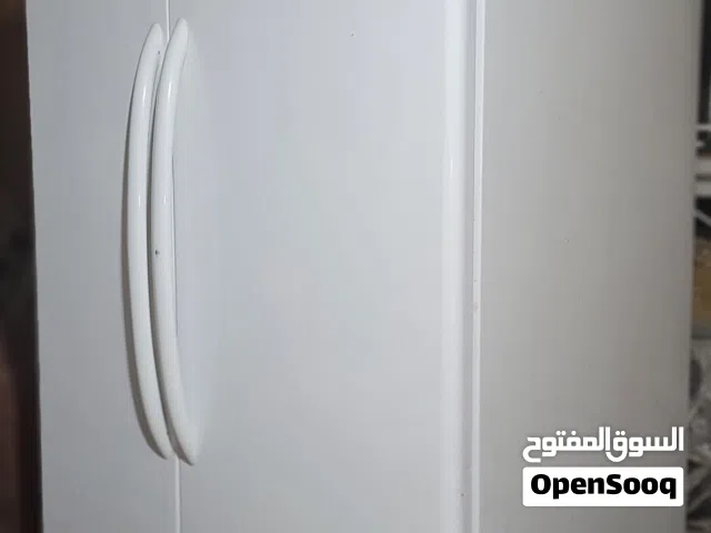 ثلاجة  ماركة MAYTAG