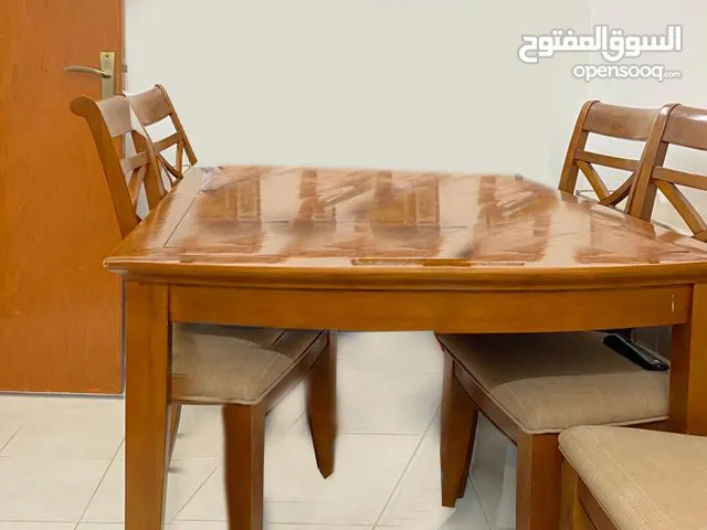 Dining Table best quality(No chairs)