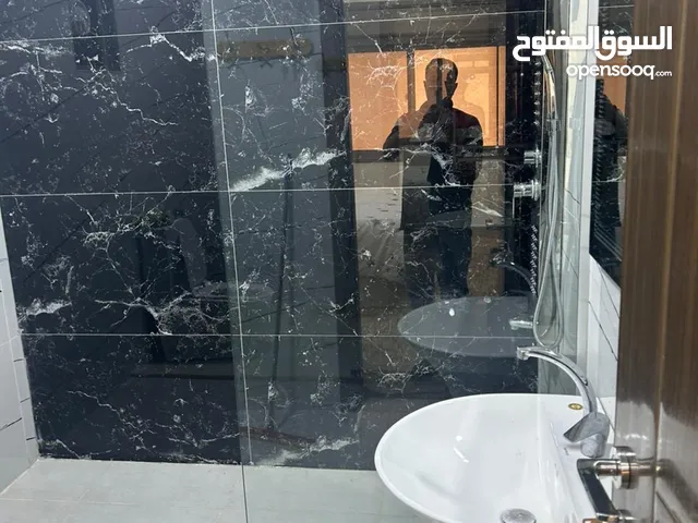 شقة سوبر ديلوكس مفروشه بالكامل طابق ارضي للبيع