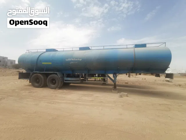 للبيع صهريج مياه تنكر 10 الاف جالون أزرق موديل 2013