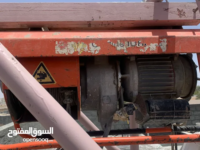 للبيع ونش كهربائي لاعمال المقاولات سنجل فيز نوع ايطالي اصلي مستعمل مع جميع ملحقاته