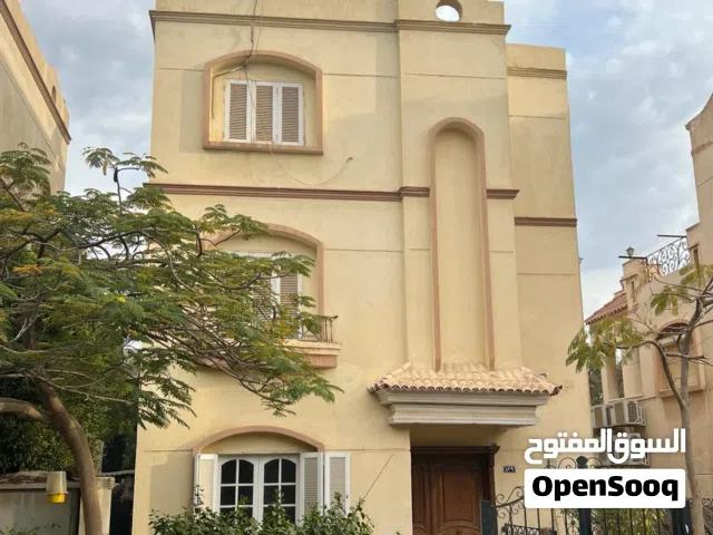 Great opportunity, villa for sale furnished and equipped Sheikh Zayed City, inside a compound