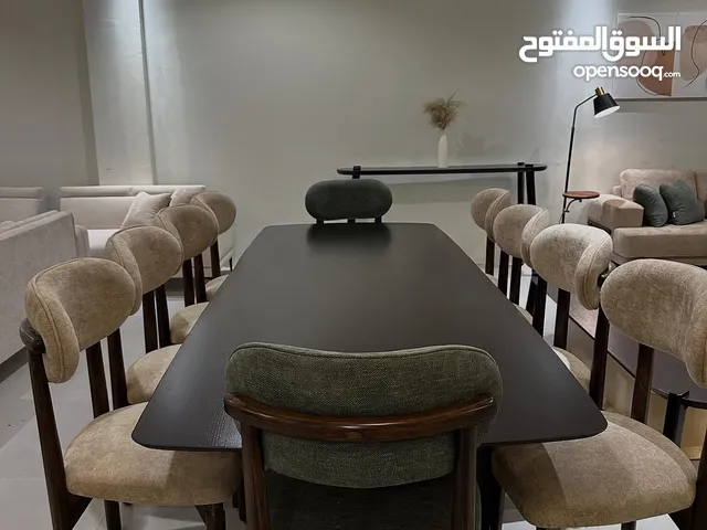 صبغ الاثاث المنزلي وأبواب خارجية وداخلية