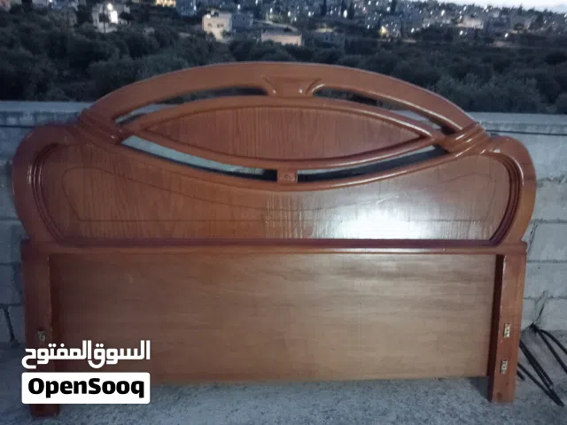 تخت مزدوج خشب ثقيل كثير