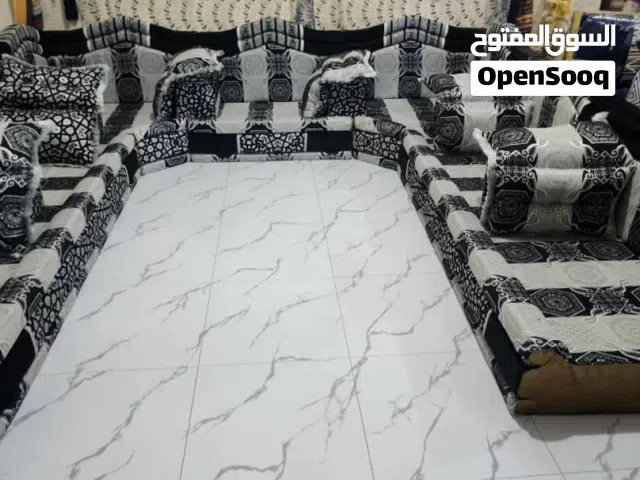مجلس جديد عرطه من المحل حظ من طايع والديه مايجلس يوم