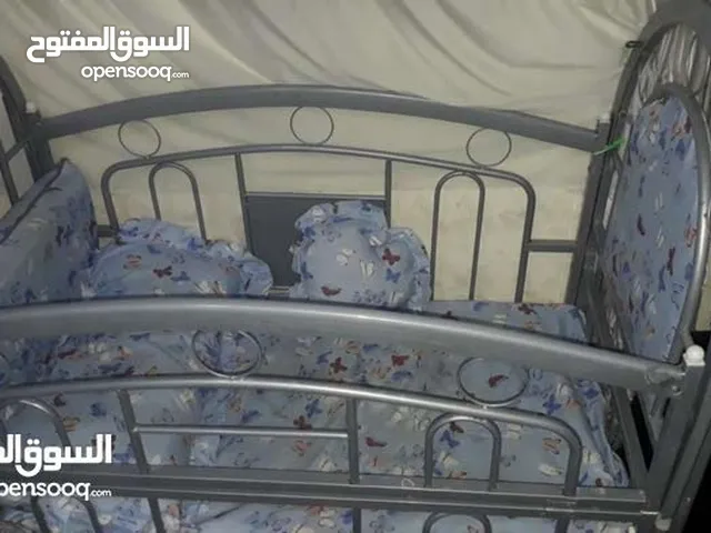 سرير اطفال