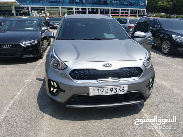 كيا نيرو تورنج  2020  فيراني عداد قليل فل كامل عدا فتحه