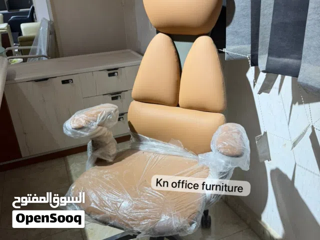كرسى مدير متحرك جلد مستورد عالى الجوده من شركة kn office furniture