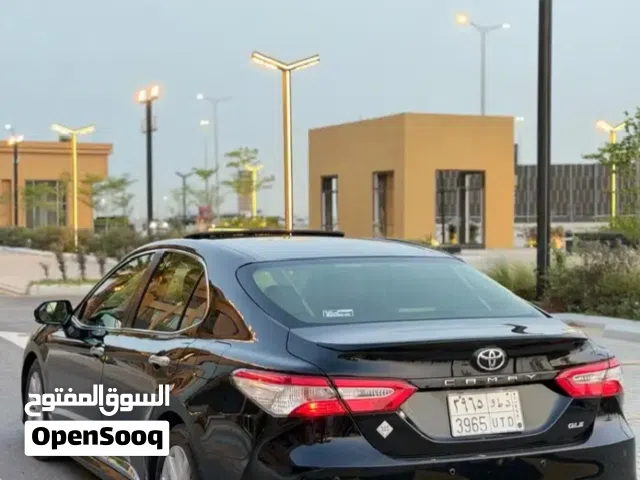 2019 Toyota Camry GLE