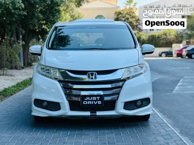 Honda Odyssey 2016 model full option with sunroof 7 seat family SUV vehicle well maintained excellen