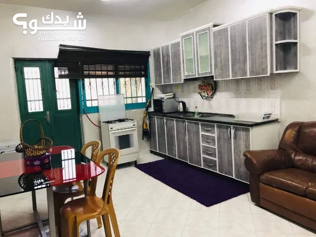 شقة سكنية للايجار للطالبات الخليل حي الجامعة