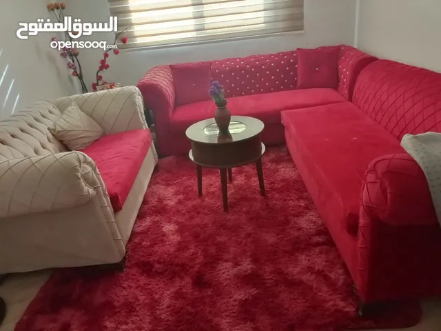 طقم جلوس كنب مستعمل بحالة ممتازة مع توابعه