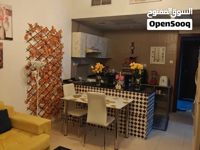 ايجار شهري غرفه وصاله اطلاله مفتوحه
