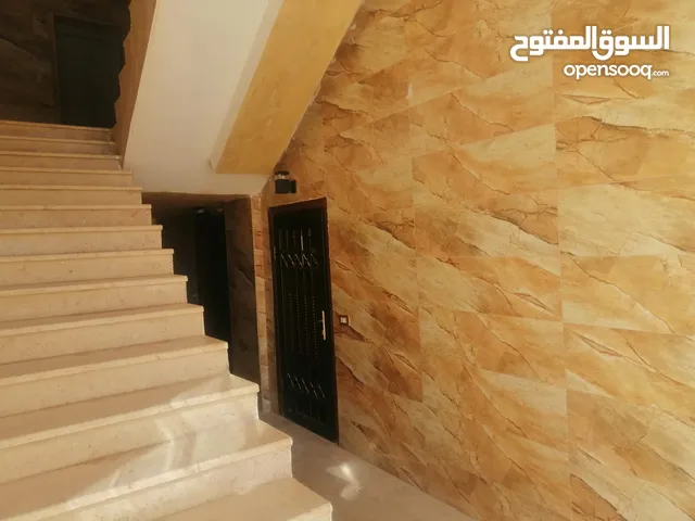 #شقه_للايجار ((( ارضية ))) اربد- الصريح- بجانب مسجـد رياض الصالحين - قرب شارع البتــراء