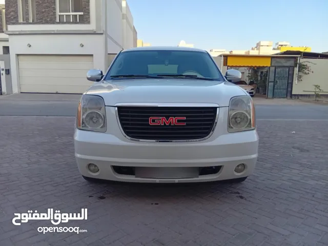 Used GMC Yukon in Central Governorate