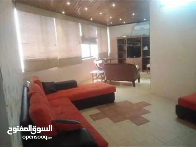 شقة مفروشة  للايجار الجاردنز خلف بن العميد طابق رابع مساحة 100م