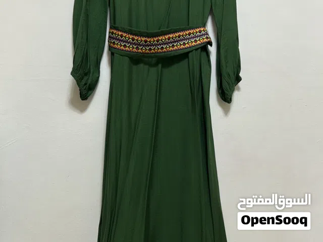 فستانين غير مستخدم
