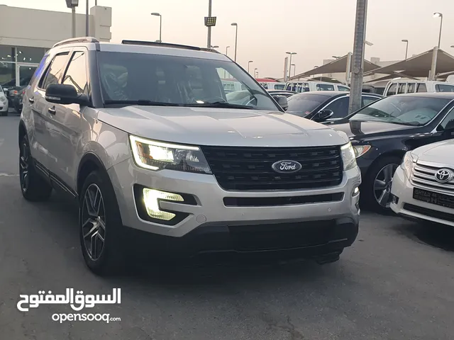 Ford Explorer 2017 4x4 panoramic roof cooling seats Full options turbo Engine