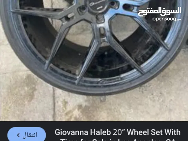 السلام عليكم عندي 3ديسكوات واحد امامي واثنين خلفيات ديسكوات تبارك الرحمان رقم ديسكو 20 للمرسيدس