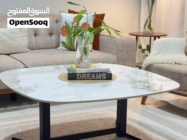 طاوله رخاميه نظيفه