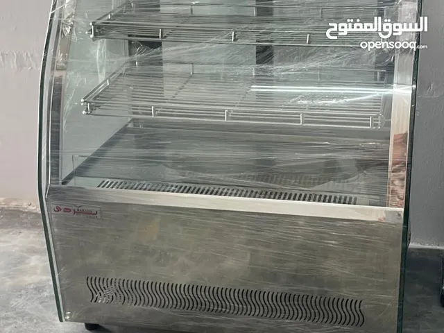 ثلاجه استخدام لتبريد كيك في المحلان الكوفي