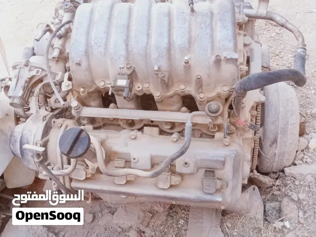 للبيع مكينه لاندكروزر تصلح من موديل 1998الي 2007