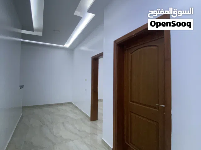 170 m2 3 Bedrooms Apartments for Rent in Tripoli Ain Zara