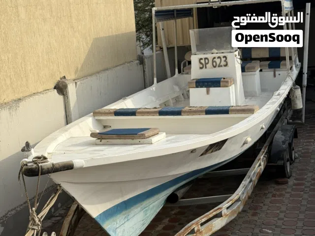 للبيع طراد بن حارب 32 قدم – نظيف جداً ومناسب للرحلات والصيد – بدون مكين-بدون العربه -(قابل للتفاوض)