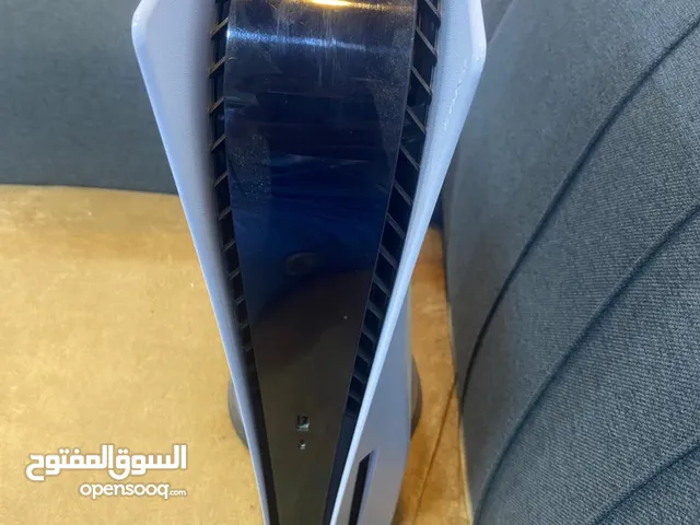 كامل ملحقات ps5 + جوستك اضافيه + قرص فيفا 25 + قرص gta