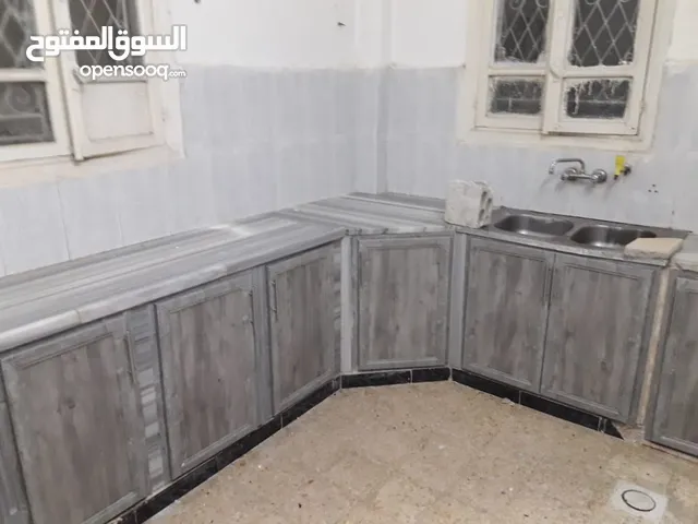 100 m2 2 Bedrooms Apartments for Rent in Zarqa Hay Al Nuzha