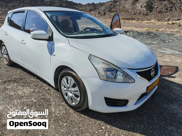 Used Nissan Tiida in Al Dakhiliya