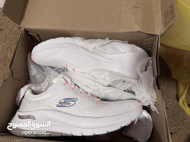 White Sport Shoes in Mecca