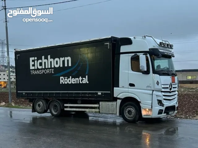 مرسيدس اكتروس