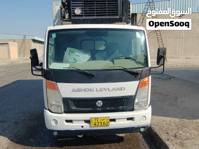 Ashok Leyland Partner LX