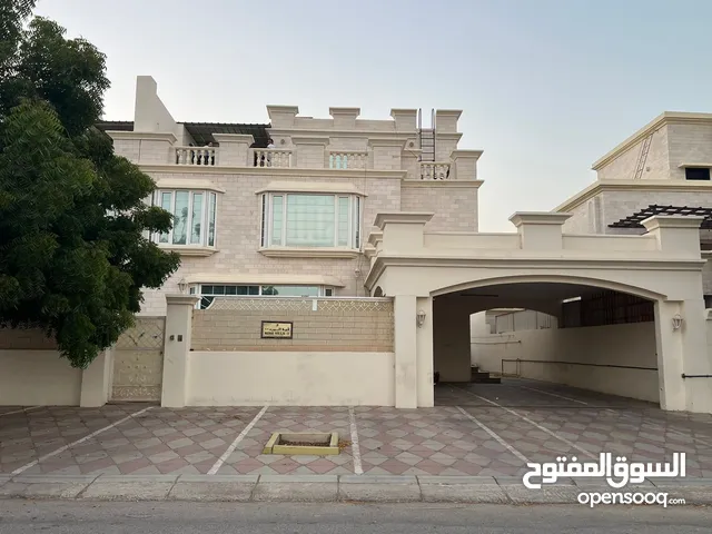 300 m2 5 Bedrooms Villa for Sale in Muscat Azaiba
