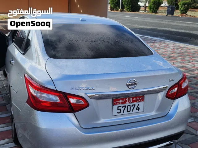 2017 نيسان التيما SL