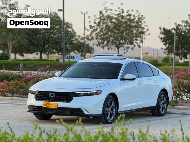 2024 هوندا اكورد EX