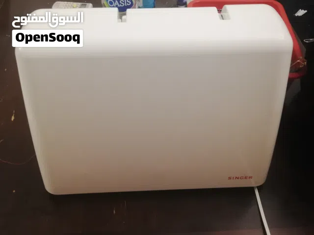 Sewing machine for sale brand singer