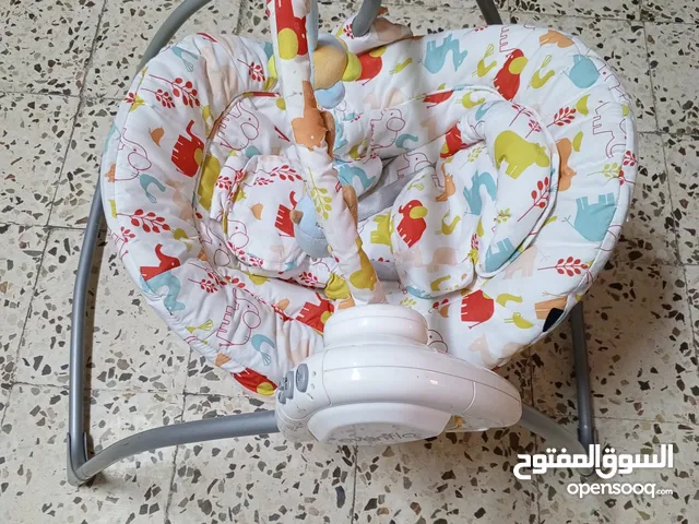 أرجوحة وهزاز بيبي مستعمل للبيع