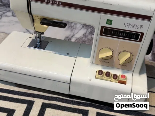 مكينة خياطة