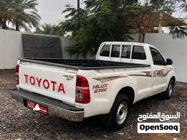 نقل عام وتوصيل البضائع و الأغراض  Public transport and delivery of goods and vehicles