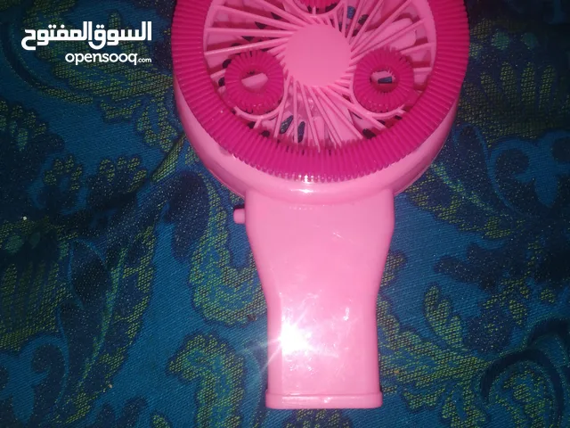مروحة كهربائية بالبطاريات بالفقعات