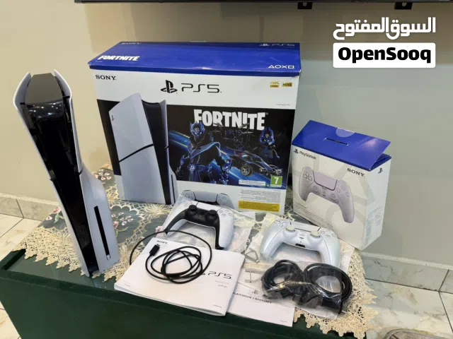 بيعة سريعة للبيع بلايستيشن 5 نسخة السلم شبه جديدة وبحالة ممتازة وخالية من المشاكل