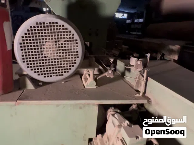 معمل نسيج و خياطة متكامل الماني و بلجيكي ماركة VAN DE WIELE سنة الاصدار 1979 بحالة ممتازة