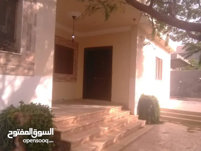 260 m2 3 Bedrooms Townhouse for Rent in Tripoli Al-Sidra