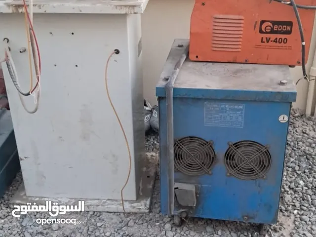 معدة اللحام عدد 2 ومكينه مخرطة صغيره