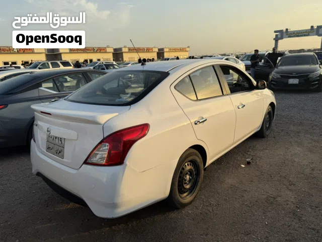 2022 نيسان صني Standard